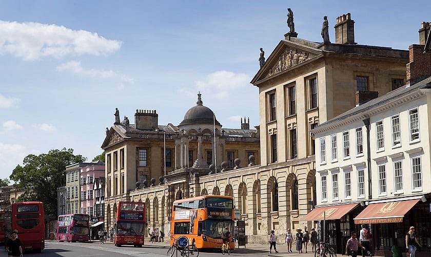 oxford or cambridge for travel